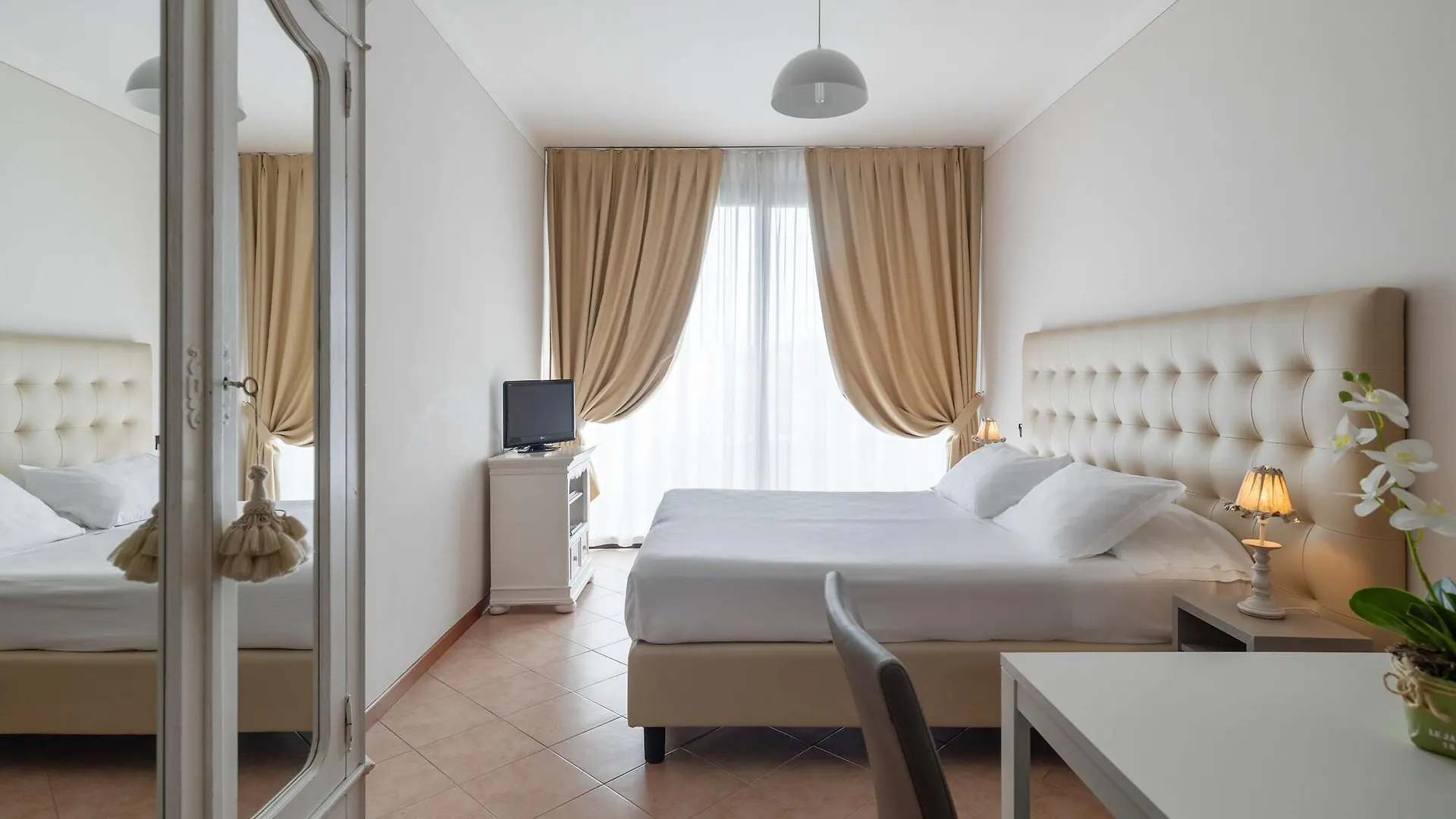 Il Sogno Apartments 데센자노델가르다