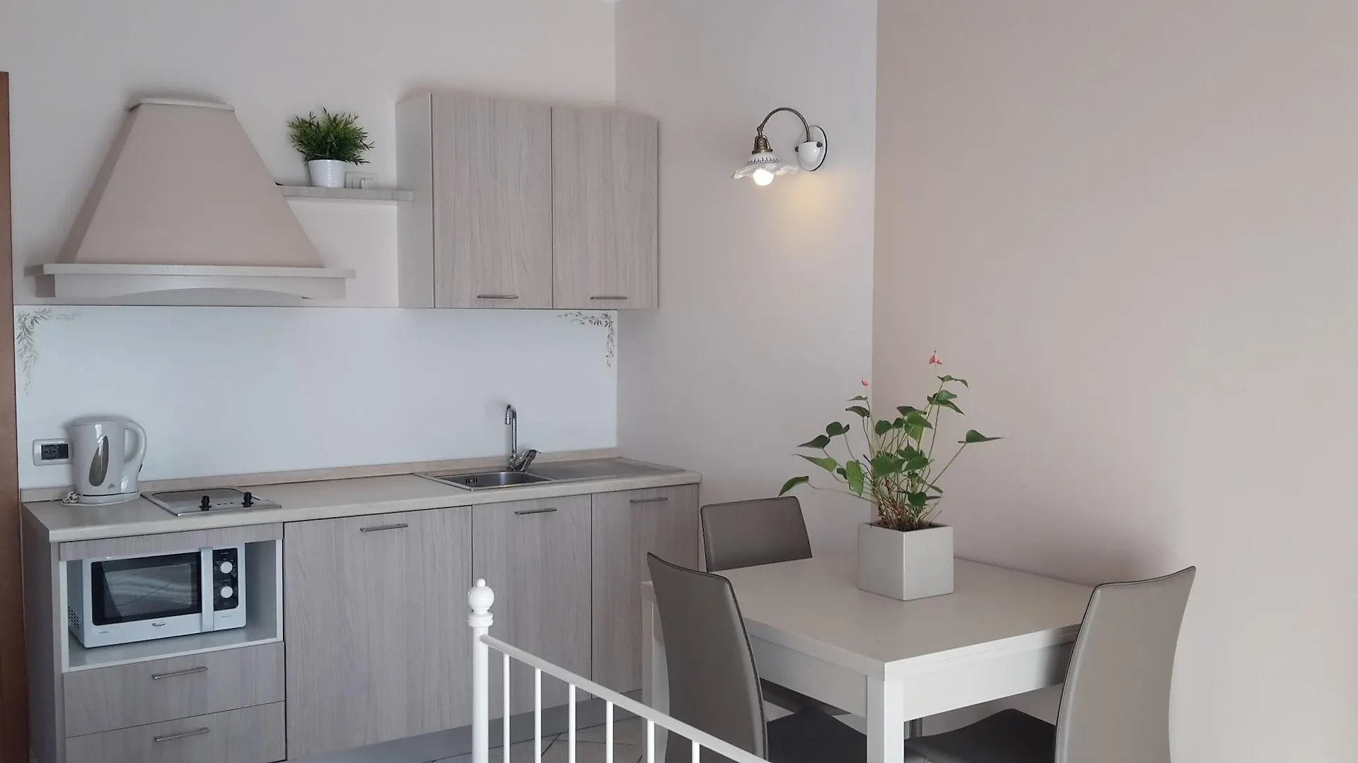 Il Sogno Apartments Desenzano del Garda 4*,