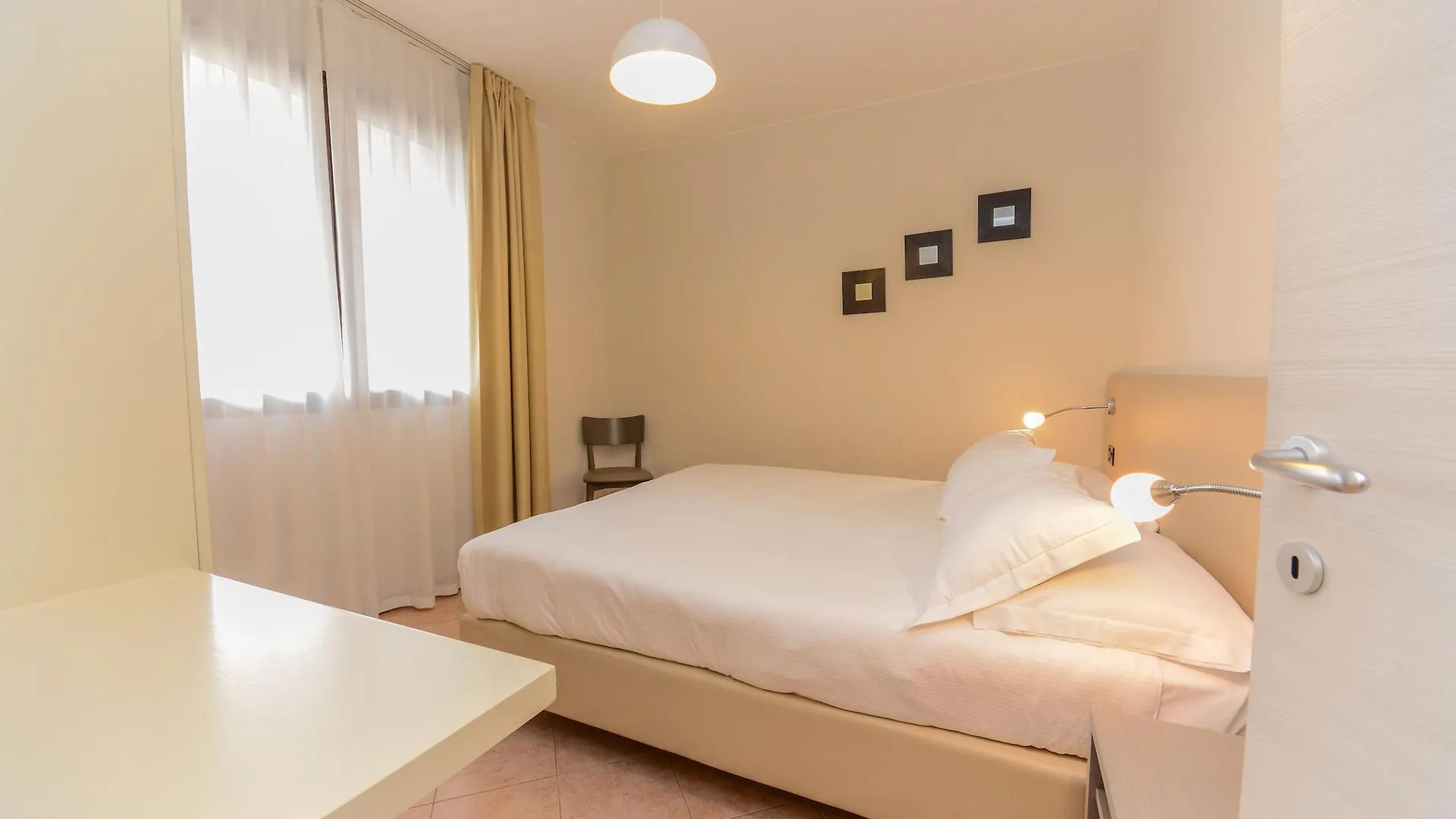 Il Sogno Apartments Desenzano del Garda İtalya