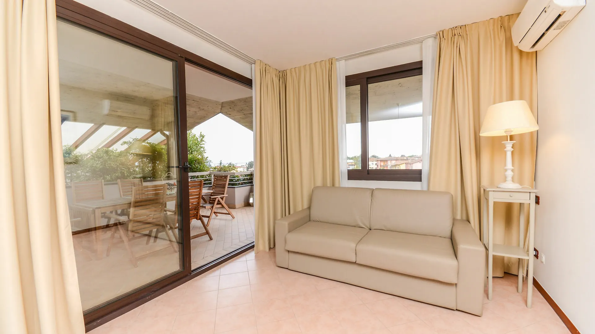 Il Sogno Apartments Desenzano del Garda Apart Otel